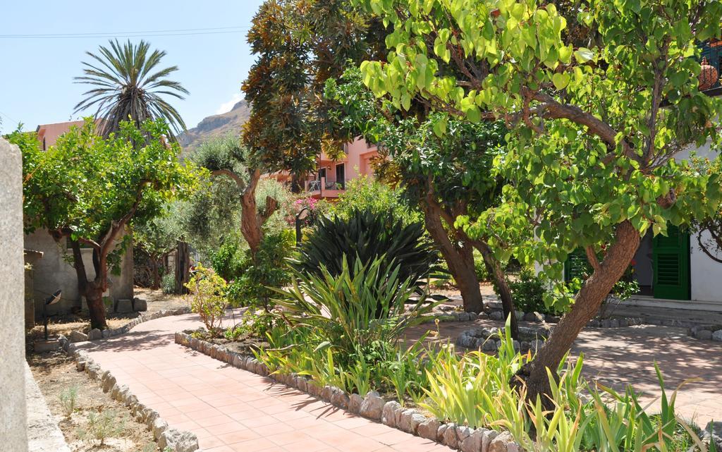 Seafront Apartments Garden House Taormina Phòng bức ảnh
